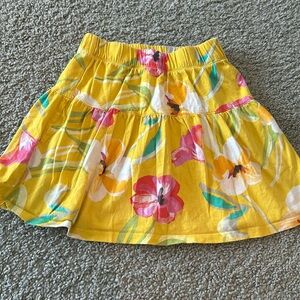 Yellow tea collection skort